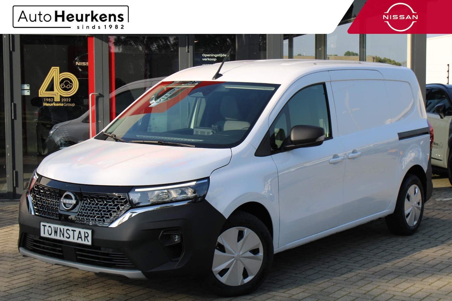 Nissan Townstar - N-Connecta L2 44 kWh | 80kW SNELLADEN | SCHUIFDEUR LINKS | € 8.937,- NETTO VOORRAADKORTING - AutoWereld.nl