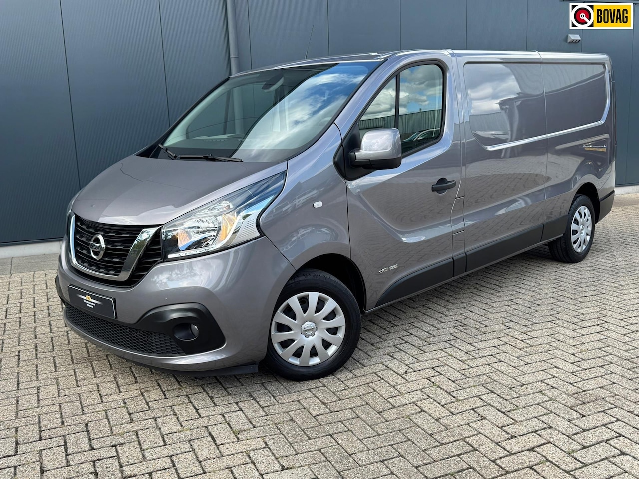 Renault Trafic - 1.6 dCi T29 L2H1 (Nissan NV300) * Cruise Control * Parkeersensoren * Trekhaak * - AutoWereld.nl