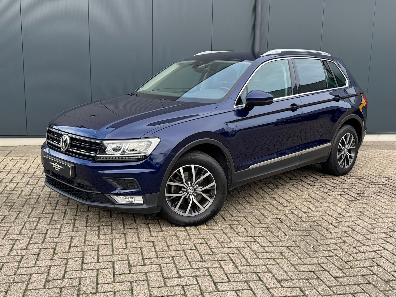 Volkswagen Tiguan - 1.4 TSI Comfortline * Navigatie * Virtual Cockpit * Led * Lichtmetalen Velgen * - AutoWereld.nl