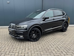 Volkswagen Tiguan Allspace - 1.5 TSI R-Line * Trekhaak * Camera * Virtual Cockpit * Stoelverwarming