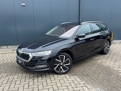 Skoda Octavia Combi - 1.5 e-TSI Automaat * Leder * Side Assist * Stoelverwarming * Virtual Cockpit