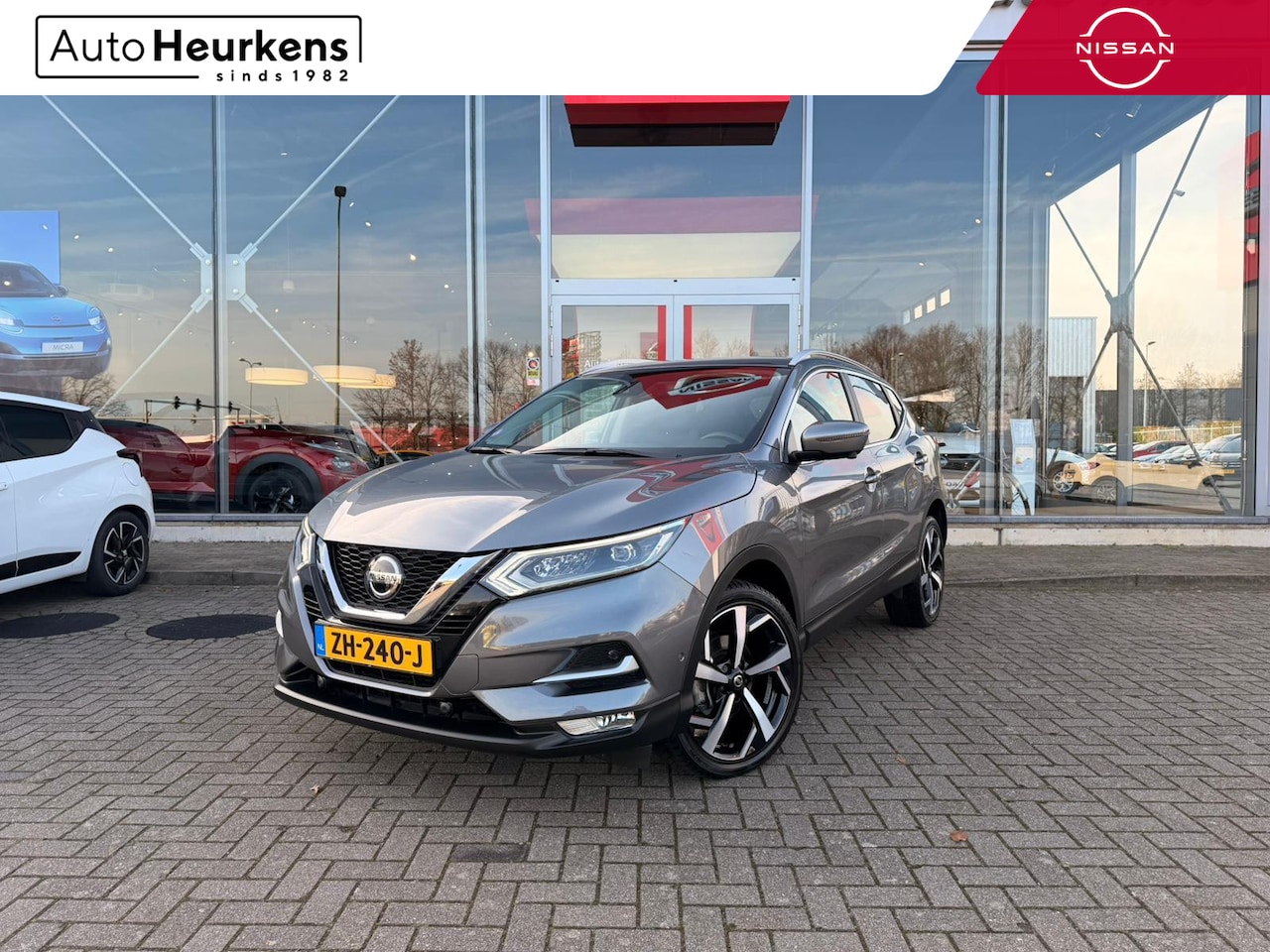 Nissan Qashqai - 1.3 DIG-T Tekna | NAVIGATIE | 360° CAMERA | STOELVERWARMING | - AutoWereld.nl