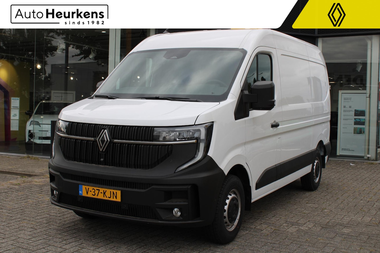 Renault Master - T35 2.0 dCi 150 L2H2 Advance ** BPM-VRIJ ** & Direct leverbaar [ € 19.200,- voordeel ] - AutoWereld.nl