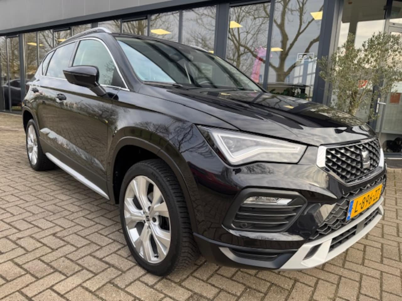SEAT Ateca - 1.5 TSI Xperience Business Intense Automaat | Airco | Stoelverw. | - AutoWereld.nl