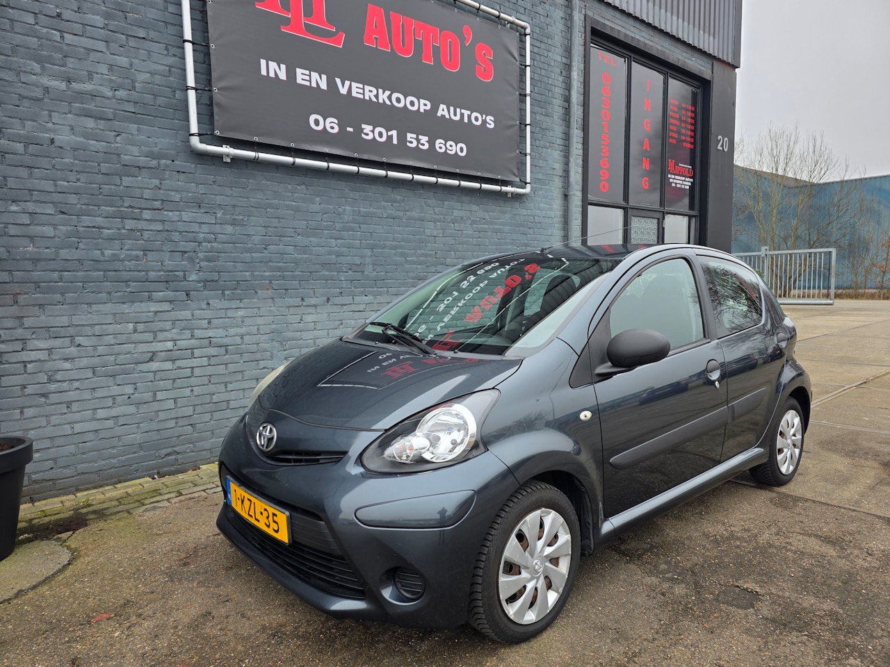 Toyota Aygo - 1.0 VVT-i Now 1.0 VVT-i Now - AutoWereld.nl