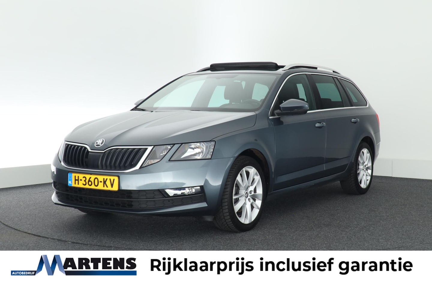 Skoda Octavia Combi - 1.5 TSI 150pk DSG Sport Business Panoramadak Stoelverwarming Navigatie - AutoWereld.nl