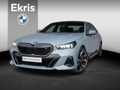 BMW i5 - eDrive40 | M Sportpakket Pro | Harman-Kardon | Achteruitrijcamera | Panoramadak | Stoelven