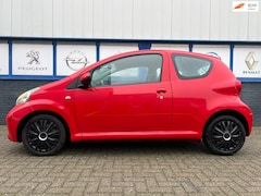 Toyota Aygo - 1.0-12V 2006 129000km NWE.APK 2250EU