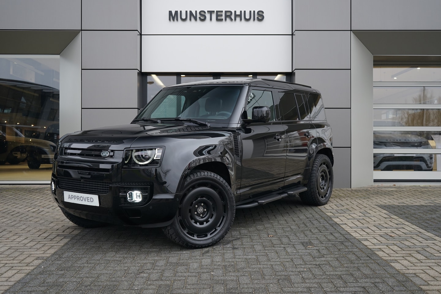 Land Rover Defender 110 - 2.0 P300e 110 X-Dynamic SE | Schuif/Kantel Dak | Verwarmde voorstoelen | - AutoWereld.nl