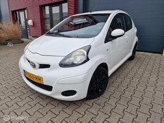 Toyota Aygo - 1.0-12V Cool / Airco / elekt. ramen / 5 deurs