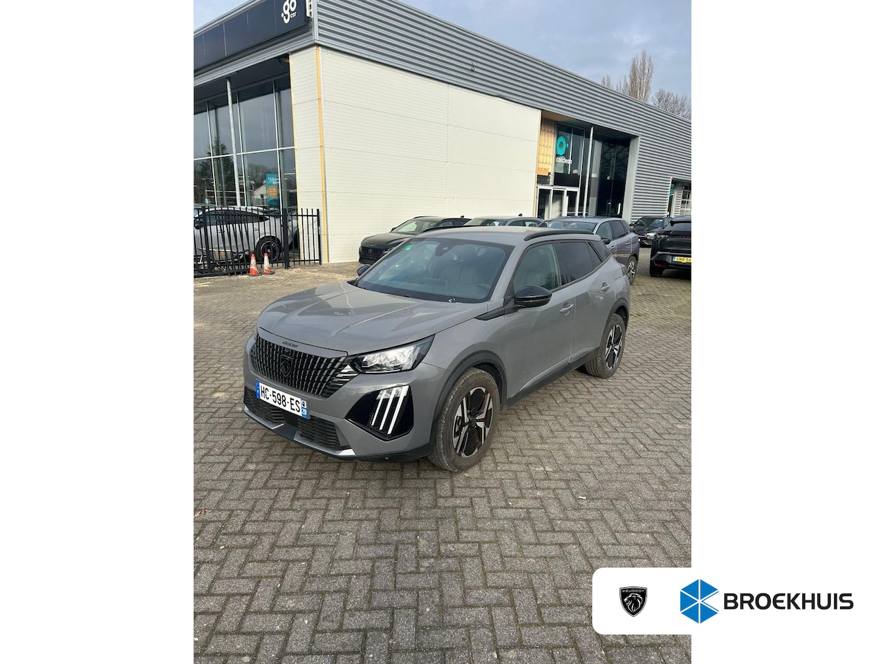 Peugeot 2008 - 1.2 Hybrid 136 GT Digitaal Dashboard | 17" Lichtmetaal | Parkeersensoren Rondom | Carplay - AutoWereld.nl