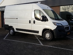 Peugeot Boxer - GB 333 L2H2 BlueHDi 140PK TREKHAAK | Navigatie | Cruise control | AIRCO | Parkeerhulp | Vl