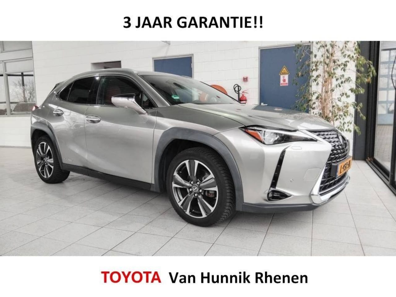 Lexus UX - 250h Luxury | 360 cam | Panodak | Mark Levinson | Blindspot | HU - AutoWereld.nl