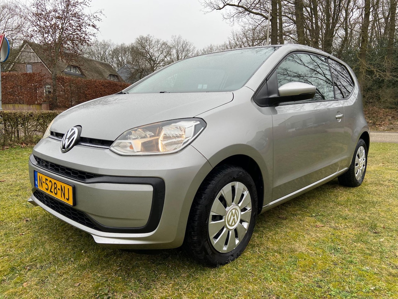 Volkswagen Up! - 1.0 BMT move up! 1.0 BMT move up!, BJ' 2017, Facelift - AutoWereld.nl