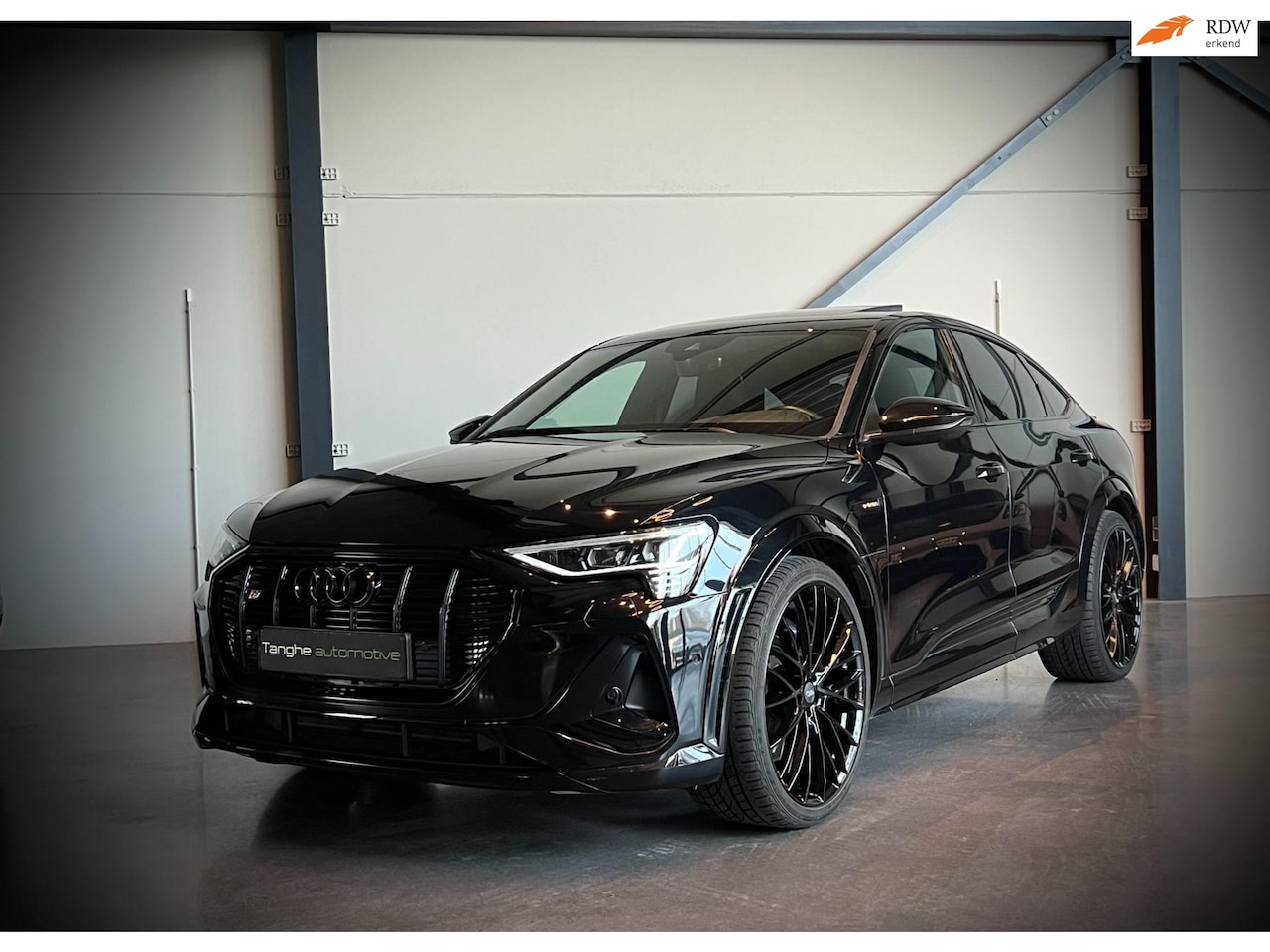 Audi e-tron Sportback - S, Panodak, Trekhaak, RS Zetels, 23" velgen, incl. BTW, Trekhaak - AutoWereld.nl