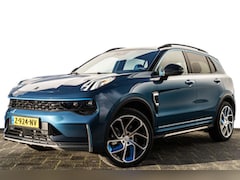 Lynk & Co 01 - 1.5 Plug-in Hybrid 262 Pk I Modeljaar 2023 I Panoramadak I 75 km Elektrisch I 360 Camera I