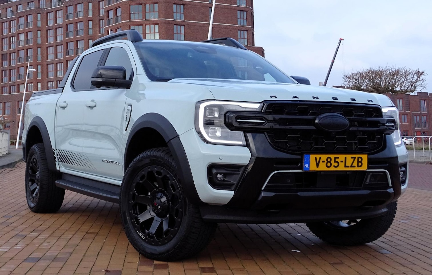 Ford Ranger - Stormtrak 2.3 Ecoboost PHEV 5 persoons Double Cab - AutoWereld.nl