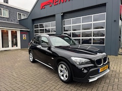 BMW X1 - SDrive18i Executive / Pano / Leder / Cruise / Trekhaak / Zeer nette Auto