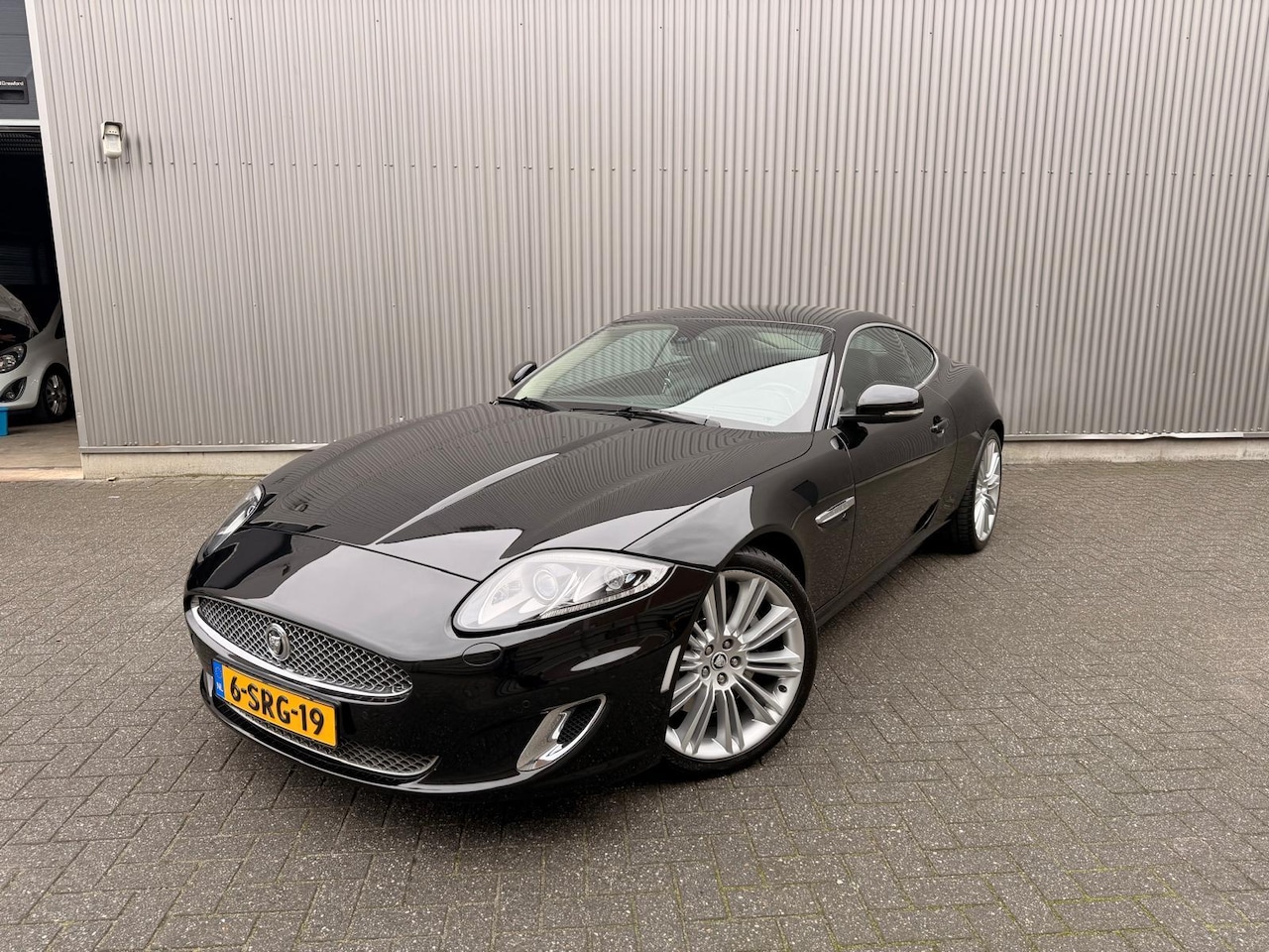 Jaguar XK - 5.0 V8 Coupé Portfolio Bowers & Wilkins|Stoelverkoeling|Stuurverwarming - AutoWereld.nl