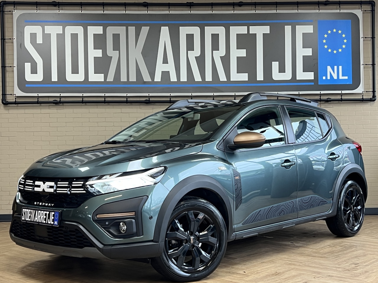 Dacia Sandero Stepway - 1.0 TCe 110 Extreme Navi | Camera | Dode hoek | Carplay | Stoelverwarming | 100% Dacia Dea - AutoWereld.nl