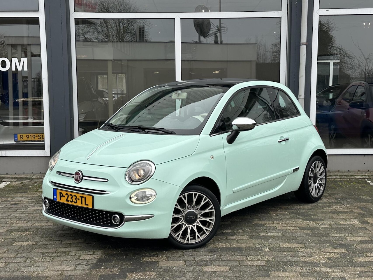 Fiat 500 - 1.2 Lounge|Panoramdak|Navigatie|Tel. Verb|Rijklaar - AutoWereld.nl
