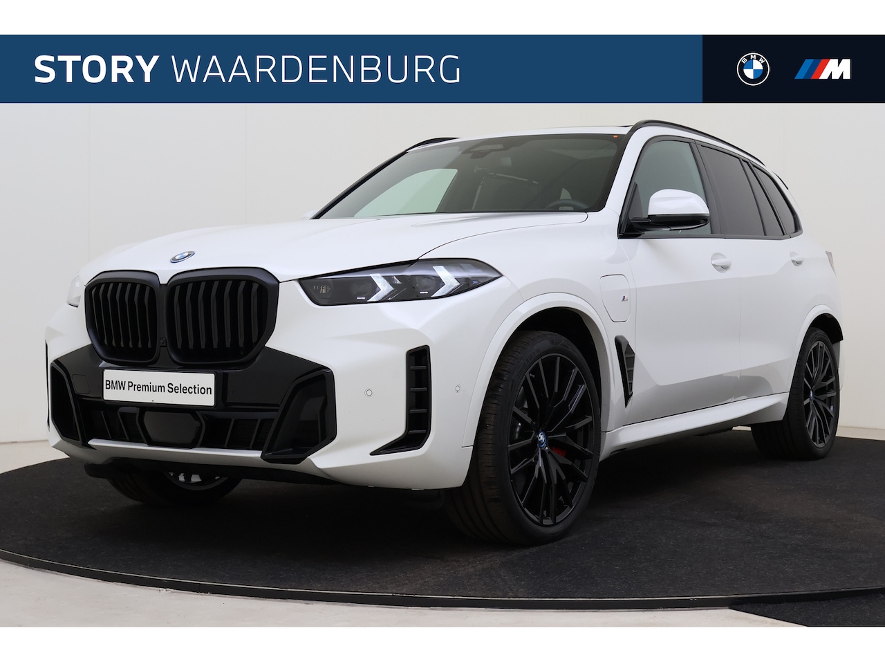 BMW X5 - xDrive50e High Executive M Sport Automaat / Panoramadak / Trekhaak / Soft-Close-Automatic - AutoWereld.nl