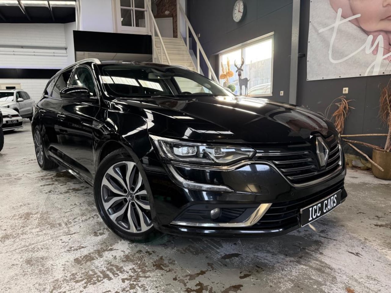 Renault Talisman Estate - 1.5 dCi Intens 1.5 dCi Intens, keyless, groot scherm, digi dash, Bose, elec achterklep - AutoWereld.nl