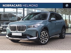 BMW X1 - xDrive23i High Executive Automaat / Panoramadak / Trekhaak / Sportstoelen / Stuurverwarmin