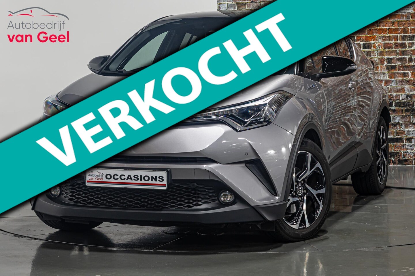 Toyota C-HR - 1.8 Hybrid Style Ultimate I Achteruitrij camera I Stoelverwarming - AutoWereld.nl