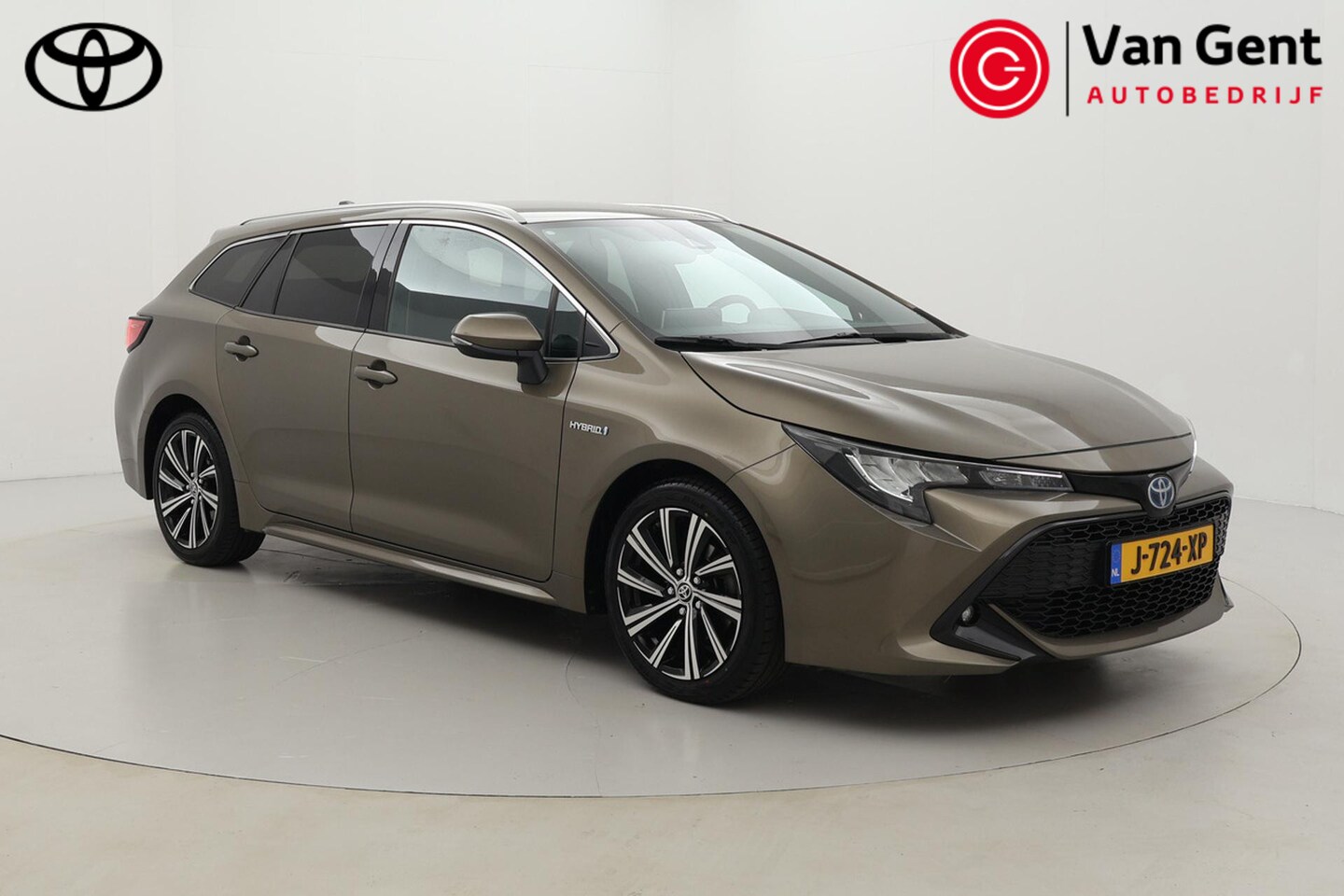 Toyota Corolla Touring Sports - 1.8 Hybrid Dynamic | Trekhaak | Apple Carplay / Android Auto | Stoelverwarming | Adaptive - AutoWereld.nl