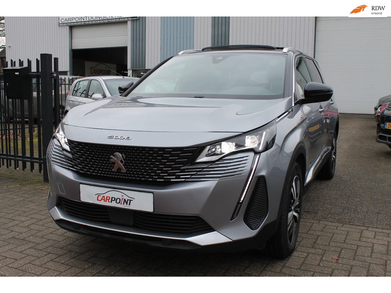Peugeot 5008 - 1.2 PureTech GT-Line 7P Pano 360 Keyless LED ACC Trekhaak - AutoWereld.nl