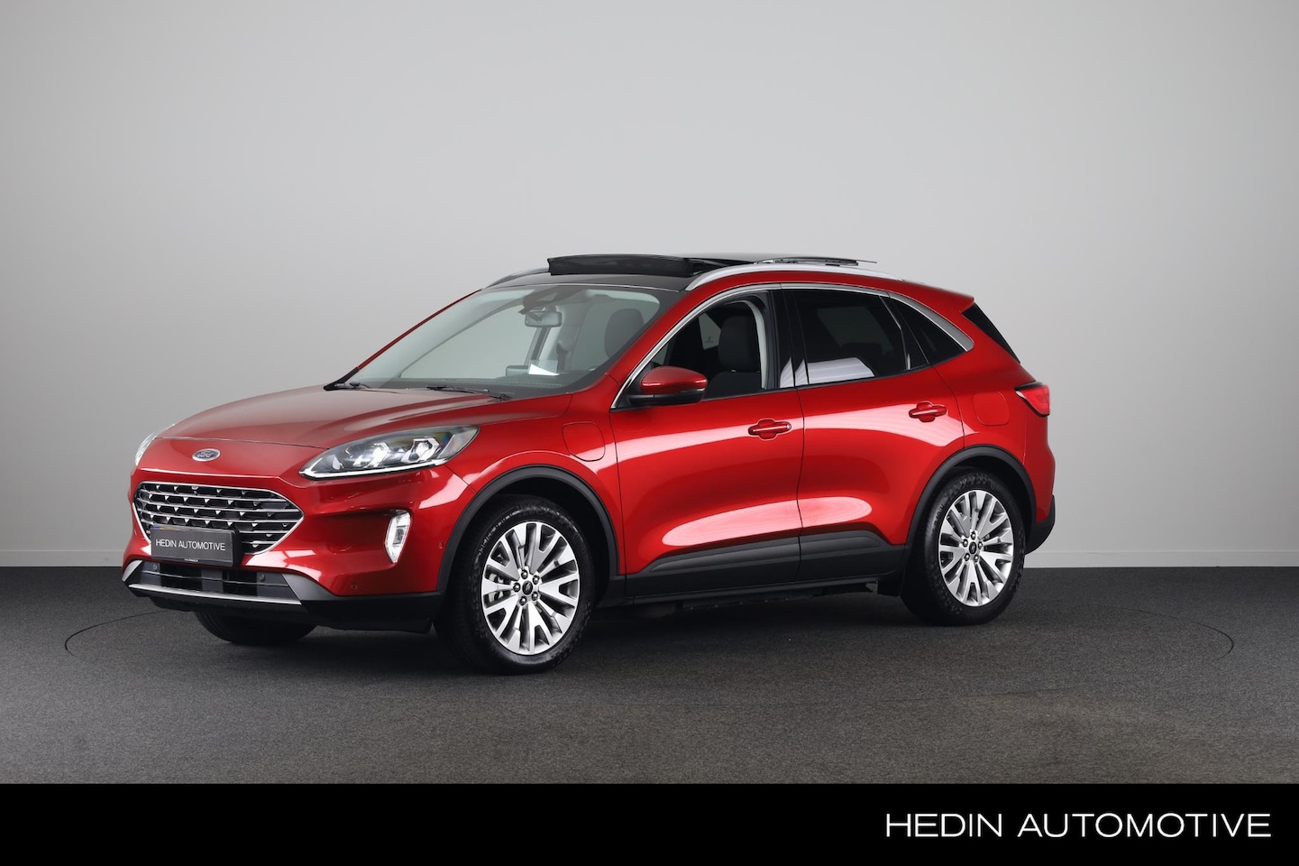 Ford Kuga - 2.5 PHEV Titanium | Panoramadak | Elektrisch inklapbare trekhaak | Adaptive Cruise Control - AutoWereld.nl