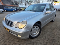 Mercedes-Benz C-klasse - 180 K. Amice 2003. Airco/Cruise/Mistlampen etc.. APK 11-2026