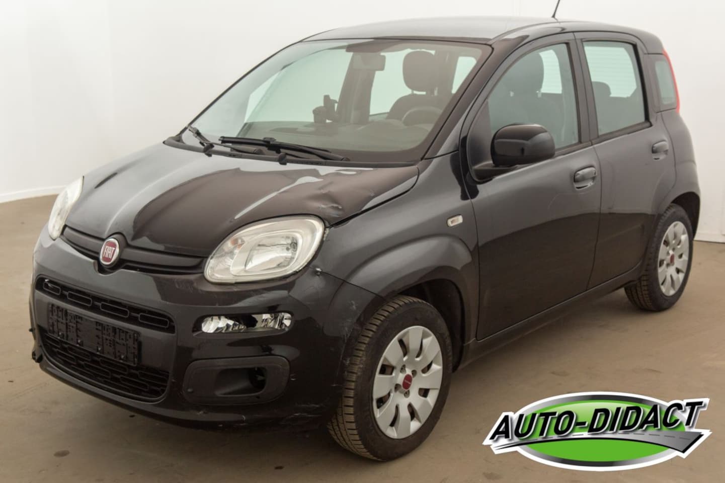 Fiat Panda - 0.9 TwinAir Airco 81.258 km NAP Lounge - AutoWereld.nl