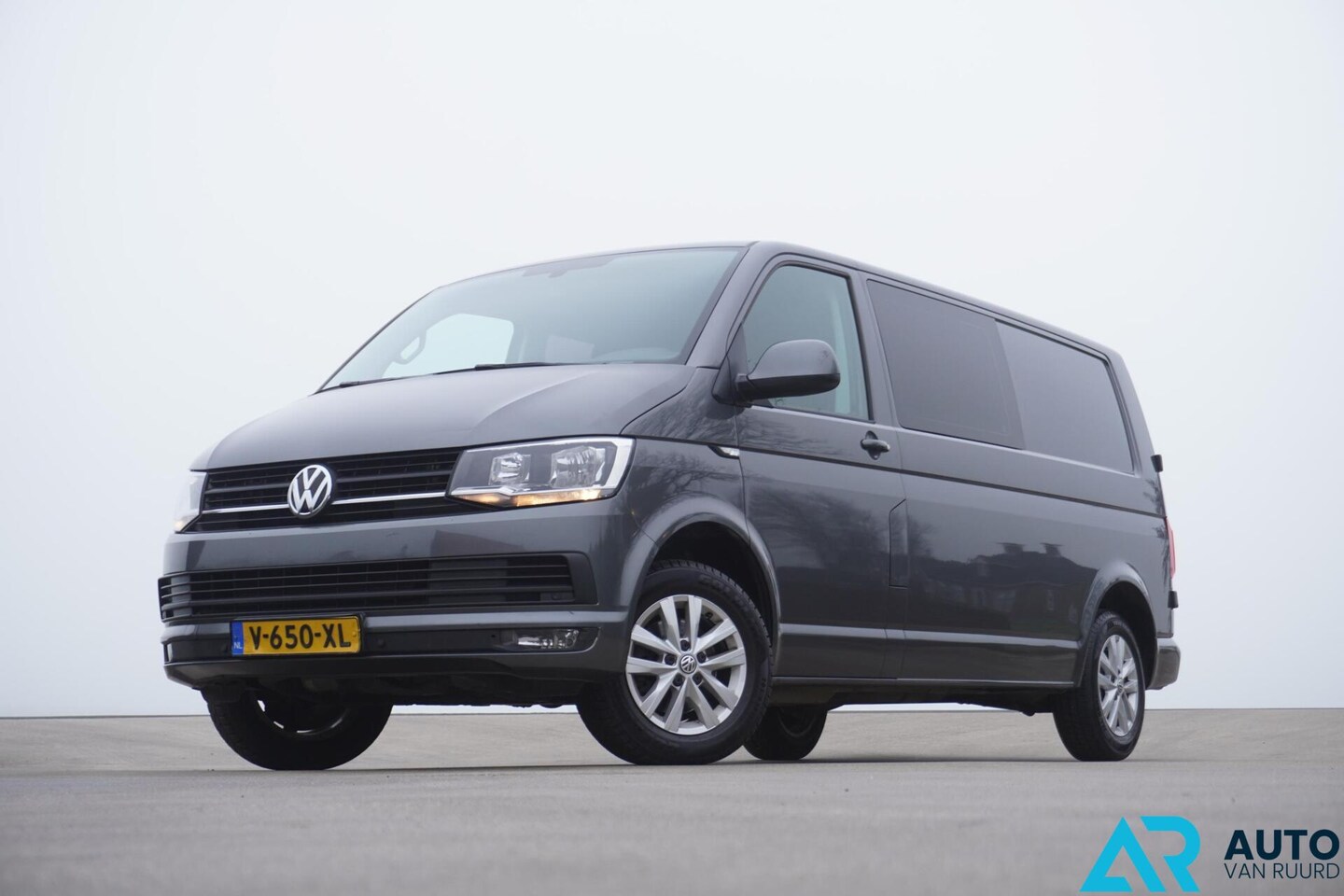 Volkswagen Transporter - 2.0 TDI L2H1 * Dubbele cabine * DSG - AutoWereld.nl