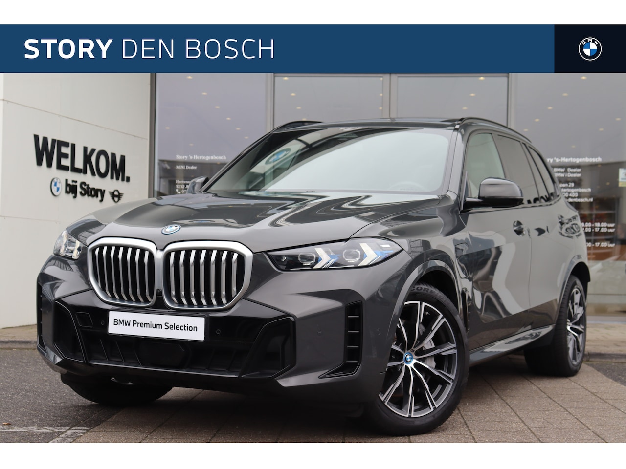 BMW X5 - xDrive50e High Executive M Sport Automaat / Panoramadak / Trekhaak / Parking Assistant Pro - AutoWereld.nl