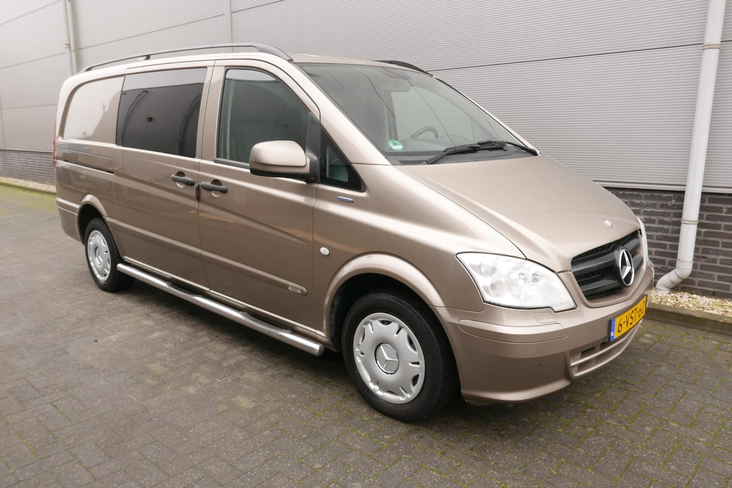 Mercedes-Benz Vito - 113 CDI 320 LANG LUXE AUT,AIRCO,DUBBEL CABINE. - AutoWereld.nl