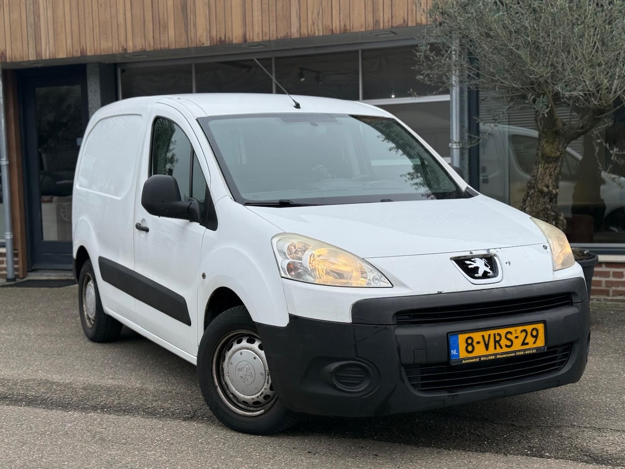 Peugeot Partner - 120 1.6 HDI L1 XR 120 1.6 HDI L1 XR - AutoWereld.nl