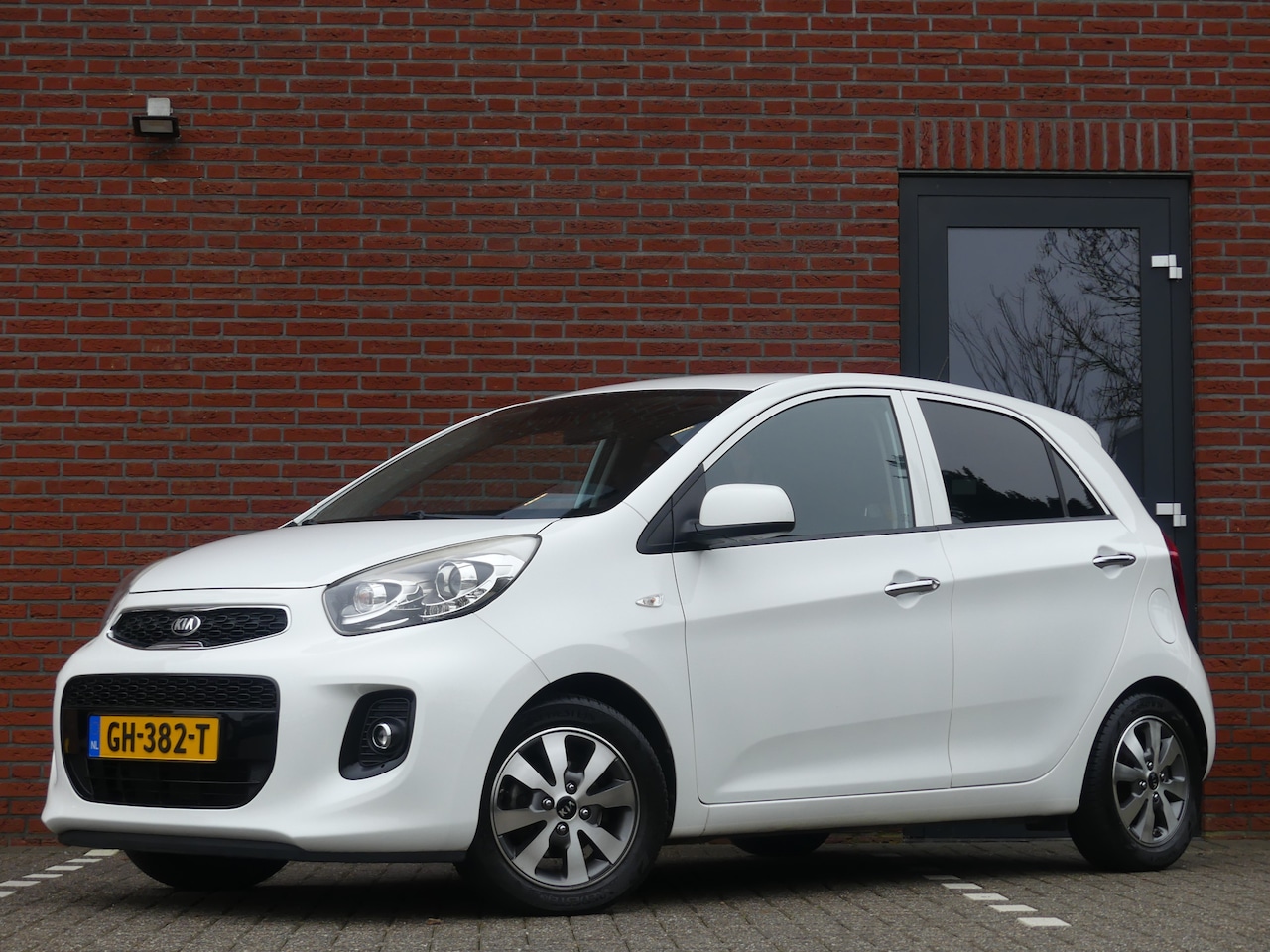 Kia Picanto - 1.0 CVVT First Edition / Clima / Cruise / Licht metaal - AutoWereld.nl
