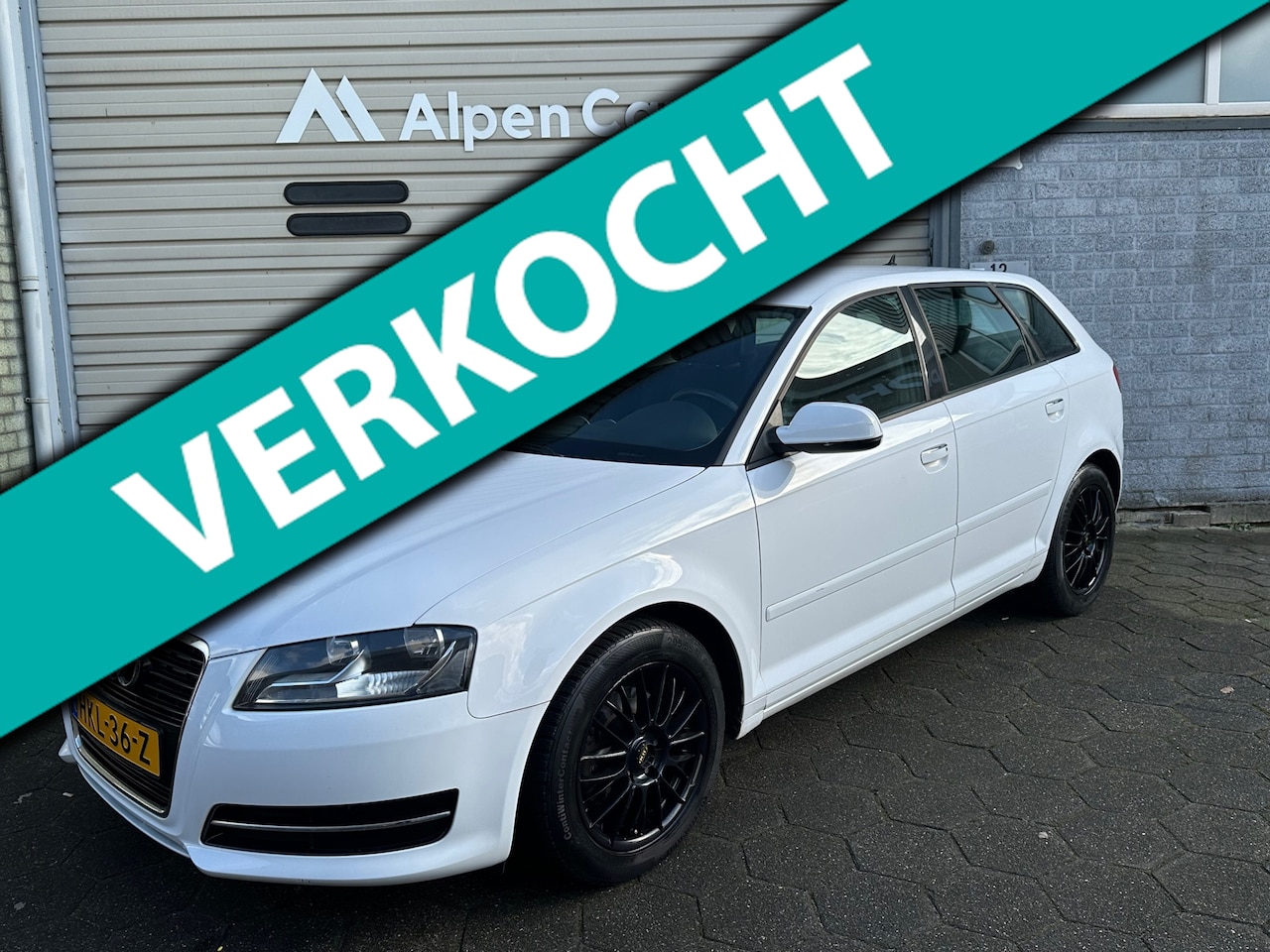 Audi A3 Sportback - 1.4 TFSI Ambiente 5-deurs / Airco / LMV / APK 03-2027 - AutoWereld.nl
