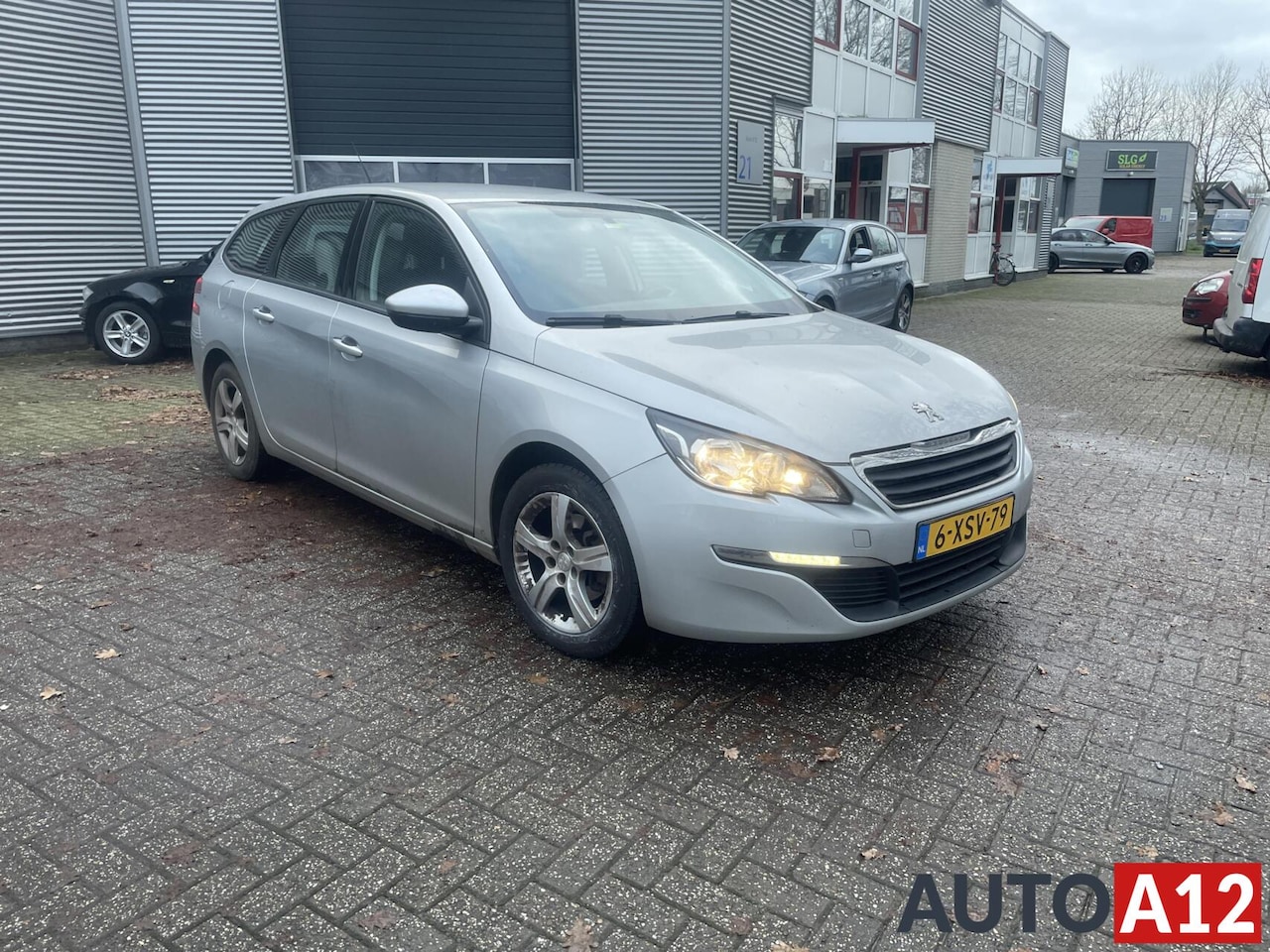 Peugeot 308 SW - 1.2 PureTech Blue Lease 1.2 PureTech Blue Lease - AutoWereld.nl