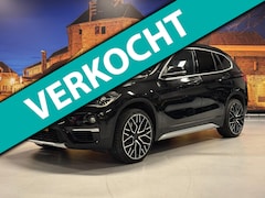 BMW X1 - SDrive20i Orange Edition II Automaat Leer Panodak LED