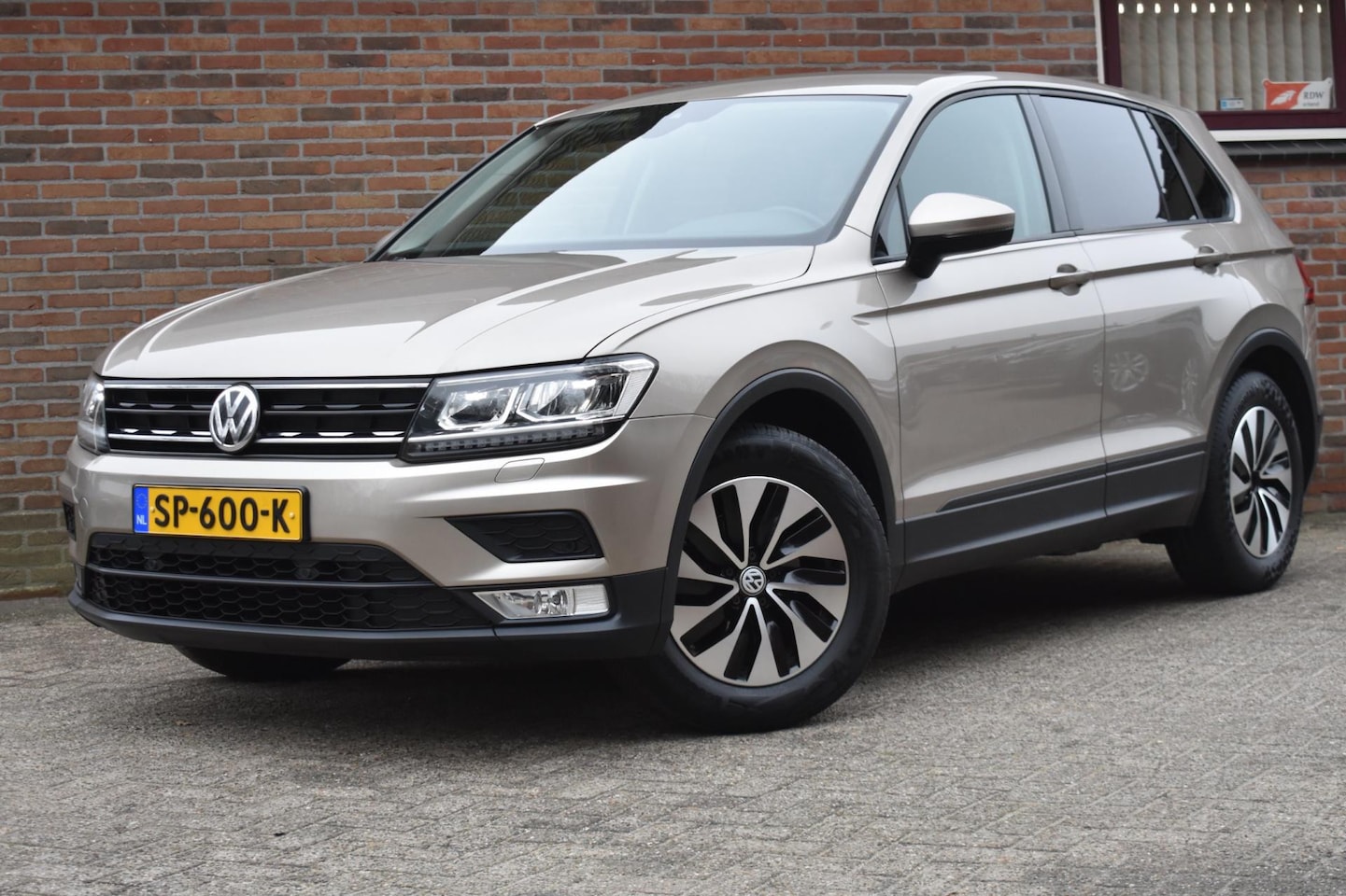 Volkswagen Tiguan - 1.4 TSI ACT Comfortline '17 Navi Clima Navi Cruise Inruil mogelijk - AutoWereld.nl