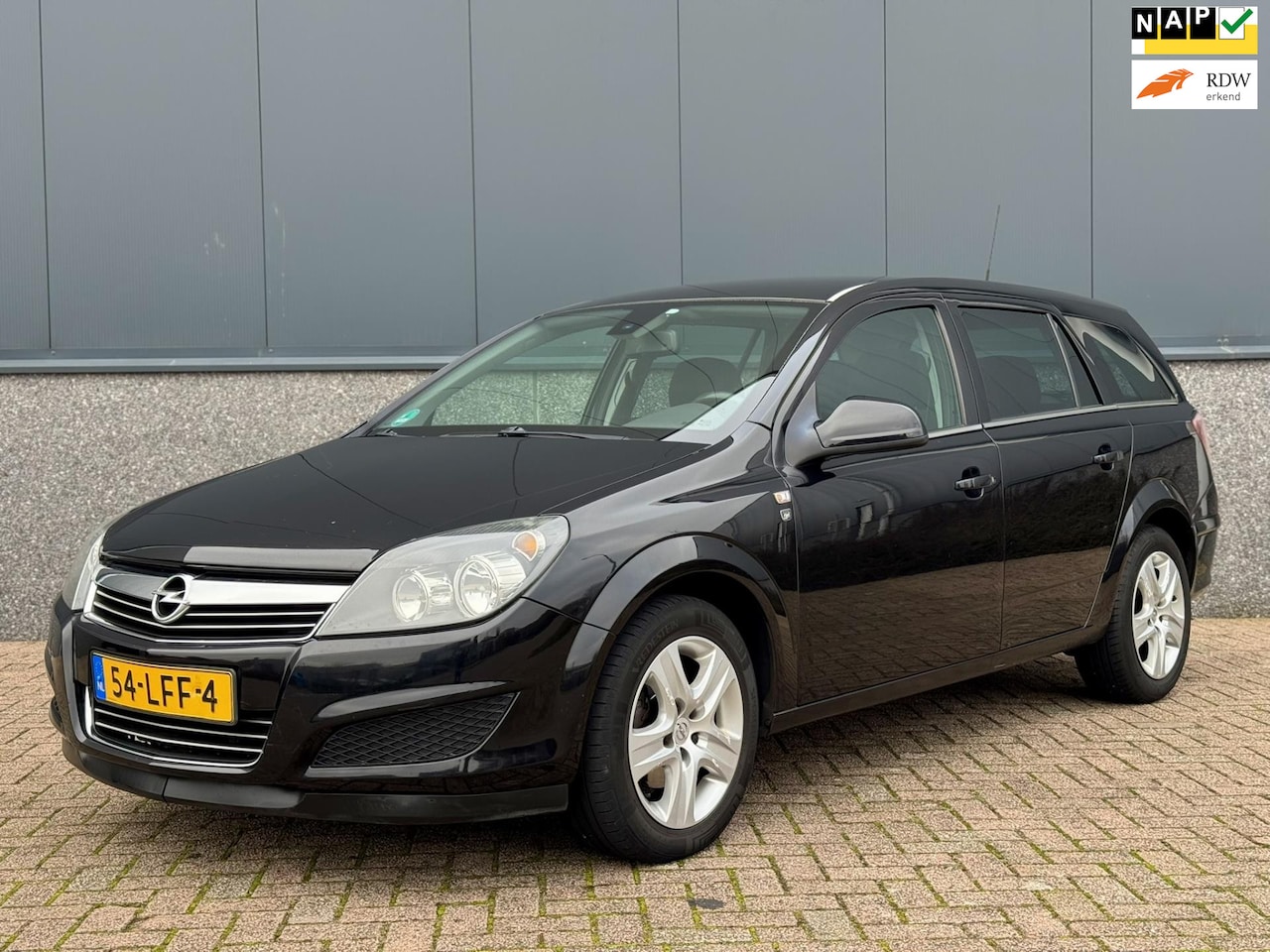 Opel Astra Wagon - 1.4 111 years Edition 2010 - AutoWereld.nl