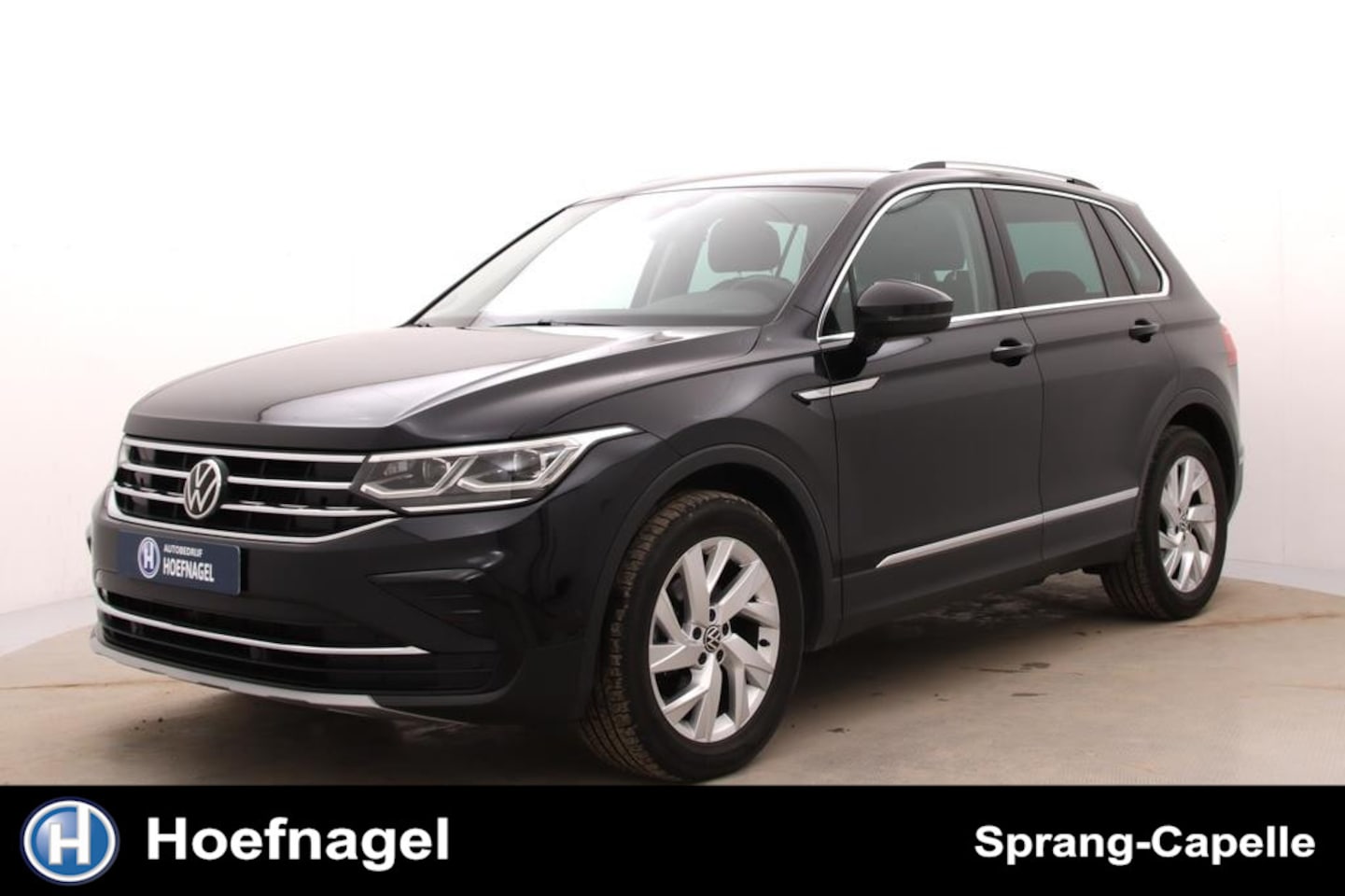 Volkswagen Tiguan - 1.5 TSI Elegance | Adaptive Cruise | Navi | Camera | Stoel-/Stuurverwarming | CarPlay | Vi - AutoWereld.nl