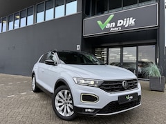 Volkswagen T-Roc - 1.5 TSI Sport Panodak Navi Camera El.Klep Trekhaak