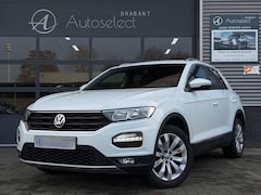 Volkswagen T-Roc - 1.5 TSI Sport CarPlay Camera Virtual Dash