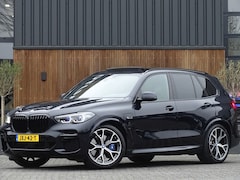 BMW X5 - 45e 394PK X-drive M-Sport / skylounge / carbon / laser / 360°