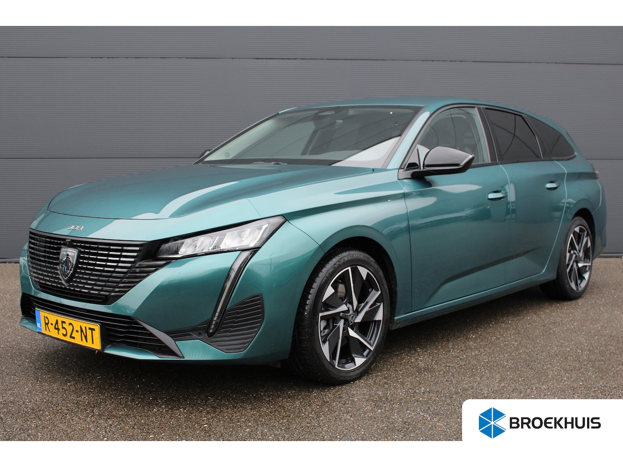 Peugeot 308 SW - 1.2 PureTech Allure Pack Business | Automaat | Navigatie | Camera | Trekhaak | Apple carpl - AutoWereld.nl