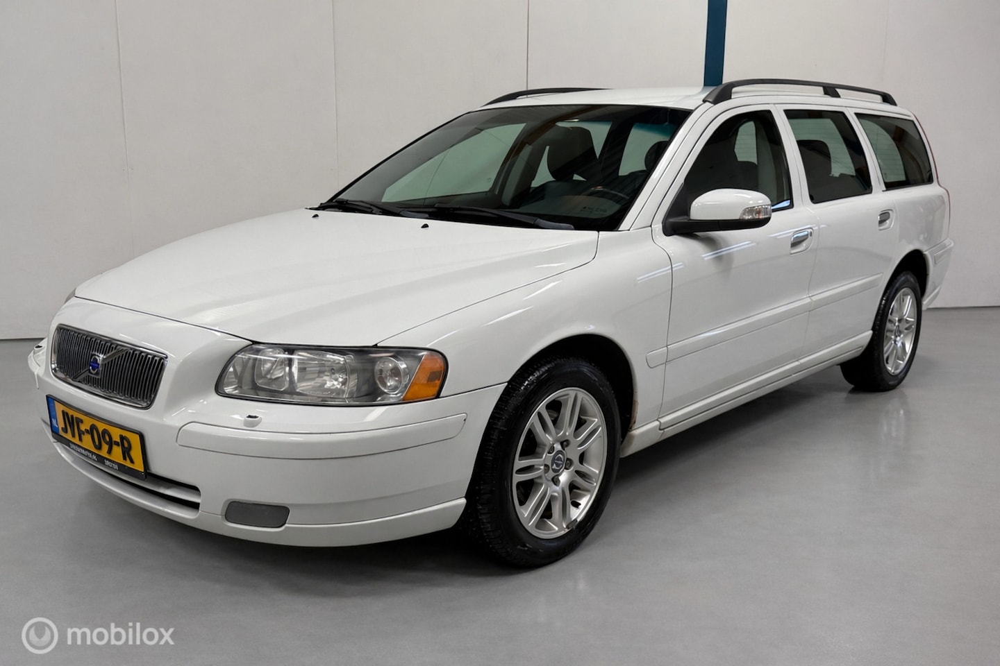 Volvo V70 - 2.4 Edition Classic AUTOMAAT - AutoWereld.nl